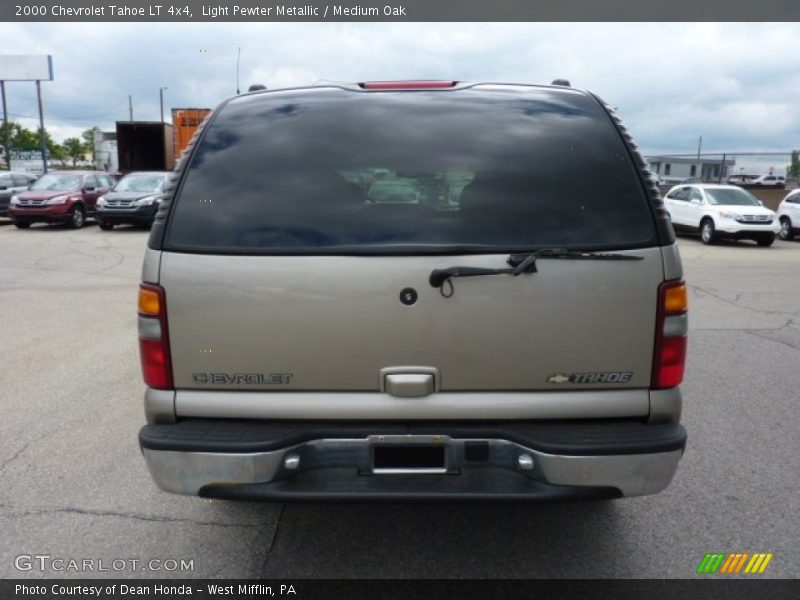 Light Pewter Metallic / Medium Oak 2000 Chevrolet Tahoe LT 4x4