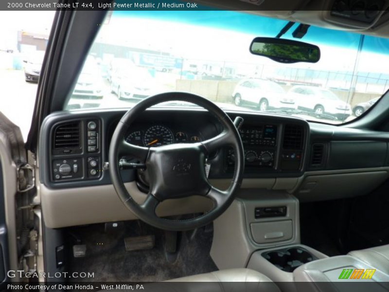 Light Pewter Metallic / Medium Oak 2000 Chevrolet Tahoe LT 4x4