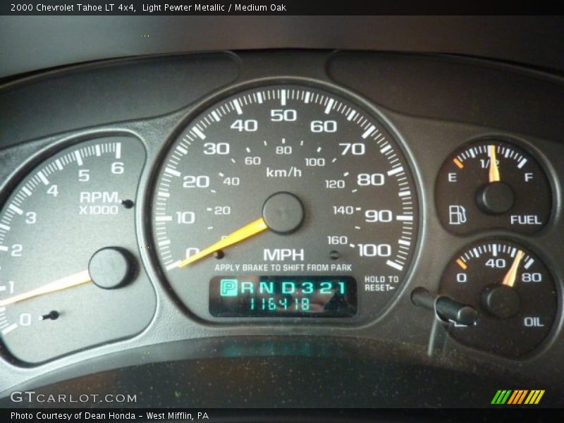 Light Pewter Metallic / Medium Oak 2000 Chevrolet Tahoe LT 4x4