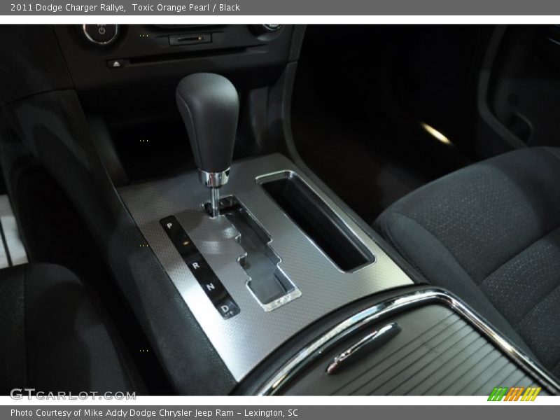 Toxic Orange Pearl / Black 2011 Dodge Charger Rallye