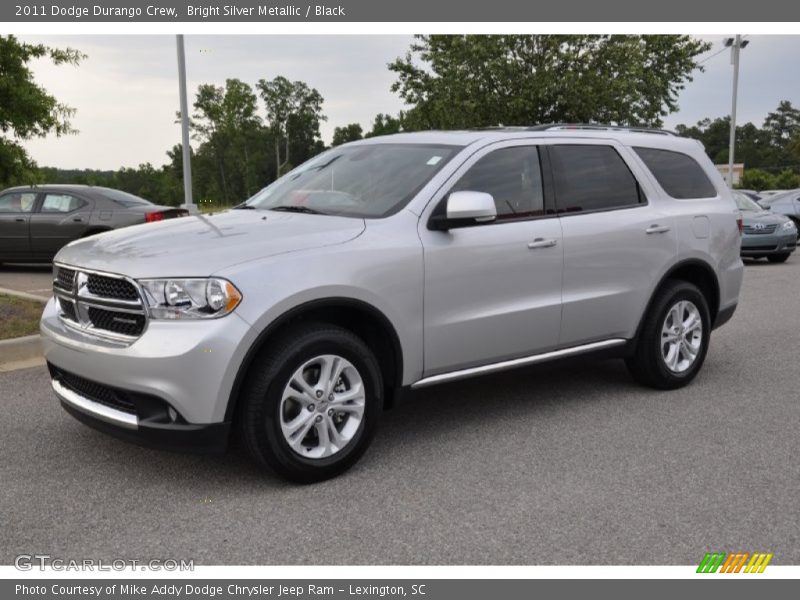 Front 3/4 View of 2011 Durango Crew