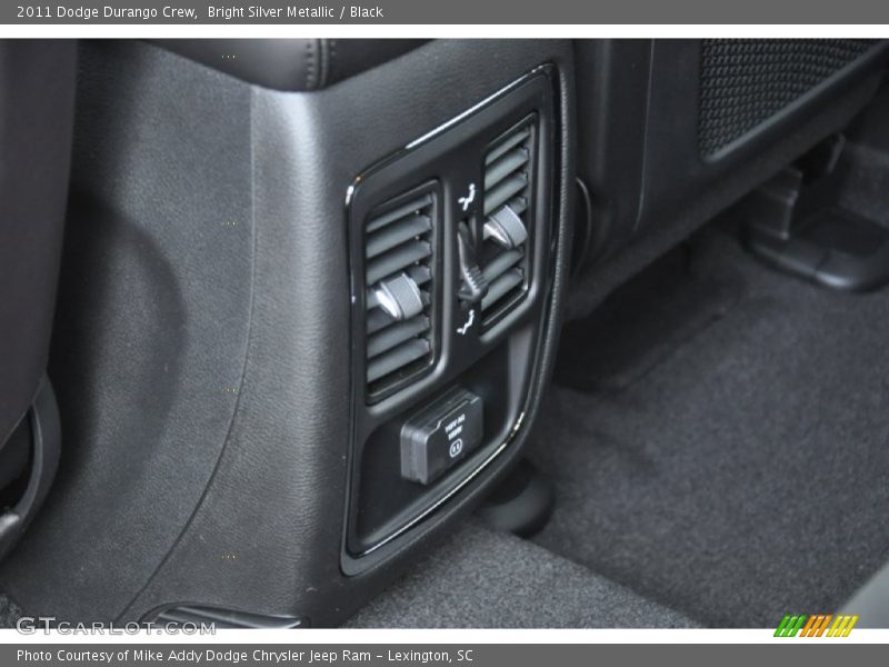 Bright Silver Metallic / Black 2011 Dodge Durango Crew