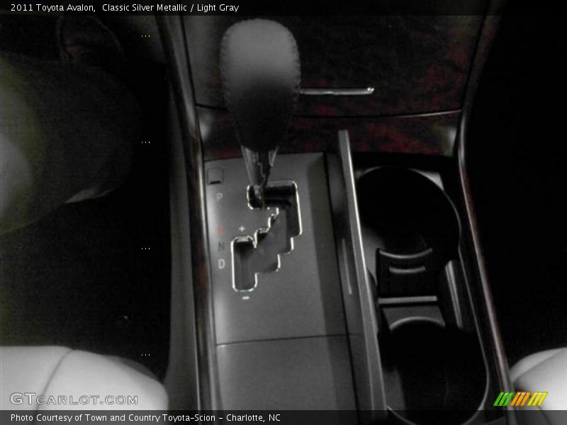 Classic Silver Metallic / Light Gray 2011 Toyota Avalon
