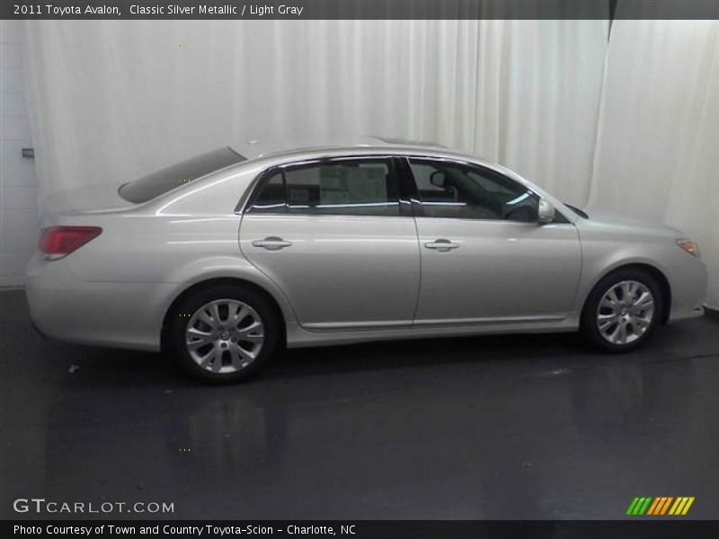 Classic Silver Metallic / Light Gray 2011 Toyota Avalon