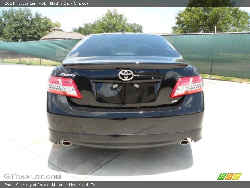 Black / Dark Charcoal 2011 Toyota Camry SE