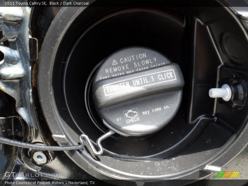Black / Dark Charcoal 2011 Toyota Camry SE