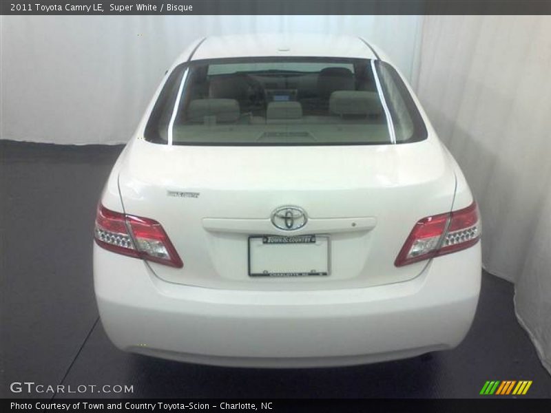 Super White / Bisque 2011 Toyota Camry LE