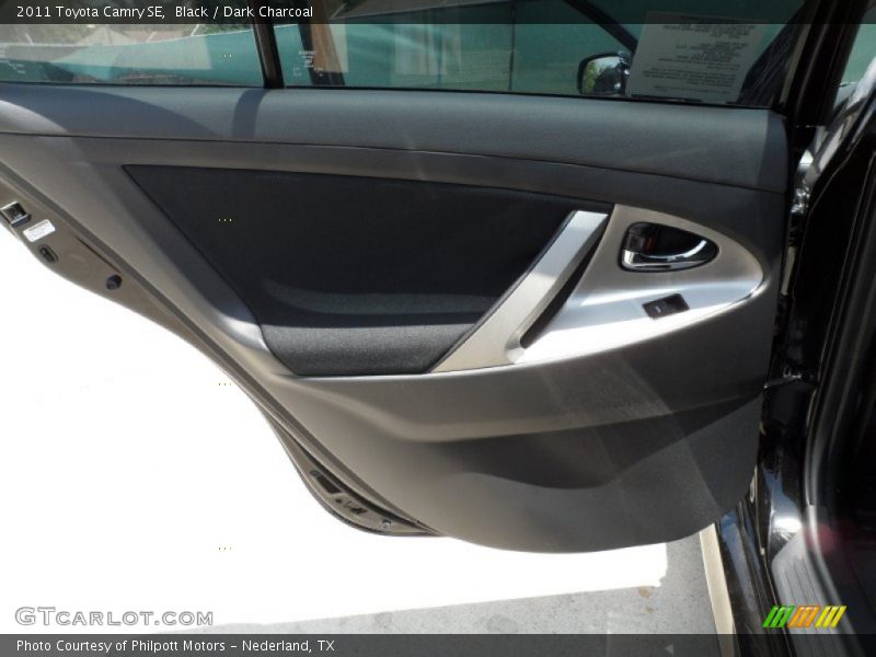 Black / Dark Charcoal 2011 Toyota Camry SE