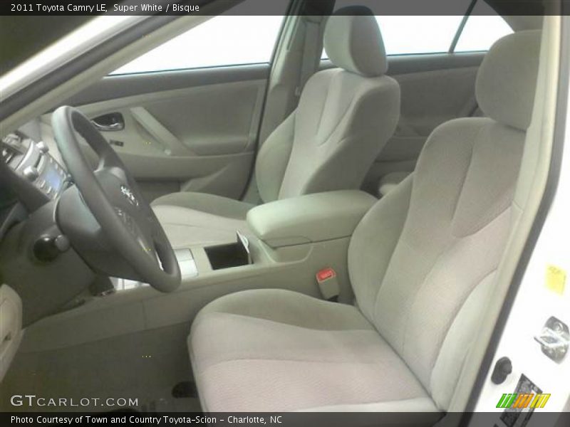 Super White / Bisque 2011 Toyota Camry LE