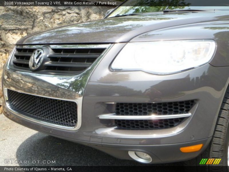 White Gold Metallic / Pure Beige 2008 Volkswagen Touareg 2 VR6