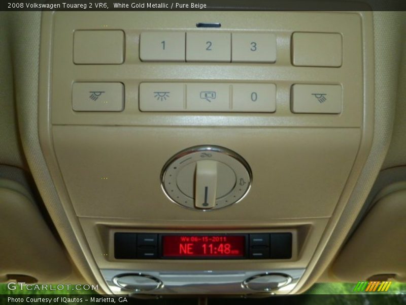 White Gold Metallic / Pure Beige 2008 Volkswagen Touareg 2 VR6