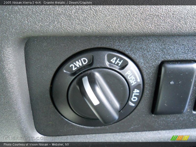 Granite Metallic / Desert/Graphite 2005 Nissan Xterra S 4x4