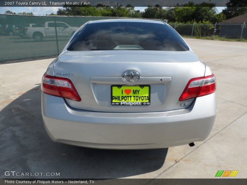 Titanium Metallic / Ash 2007 Toyota Camry LE