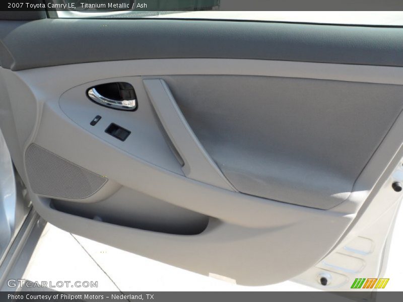 Titanium Metallic / Ash 2007 Toyota Camry LE