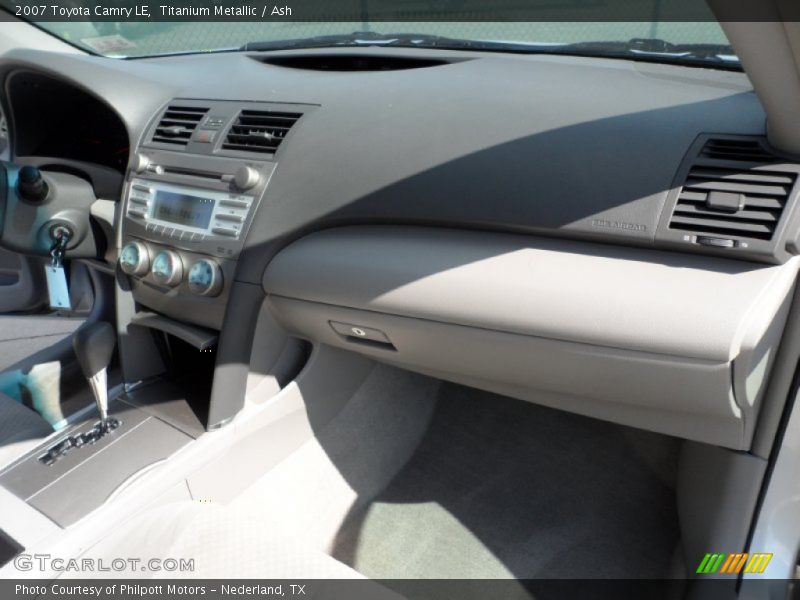 Titanium Metallic / Ash 2007 Toyota Camry LE