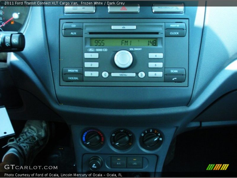 Controls of 2011 Transit Connect XLT Cargo Van