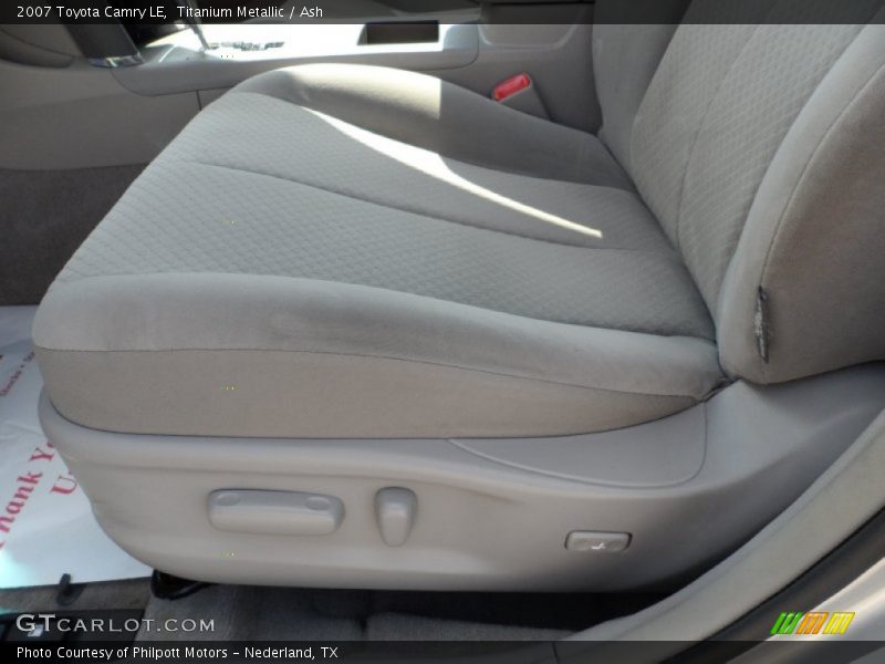 Titanium Metallic / Ash 2007 Toyota Camry LE