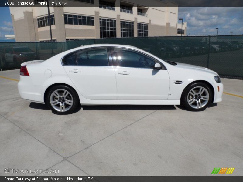 White Hot / Onyx 2008 Pontiac G8