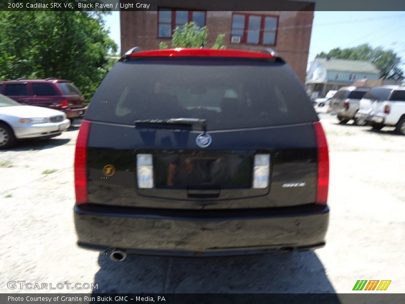 Black Raven / Light Gray 2005 Cadillac SRX V6