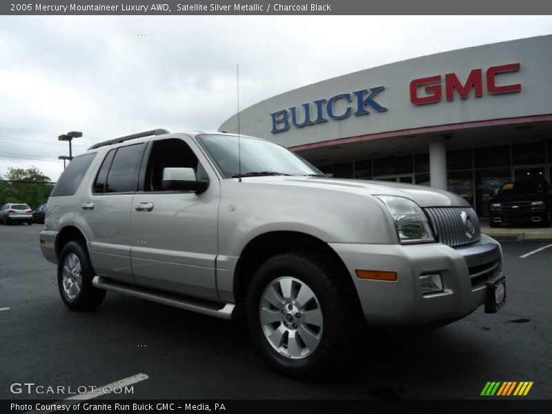 Satellite Silver Metallic / Charcoal Black 2006 Mercury Mountaineer Luxury AWD