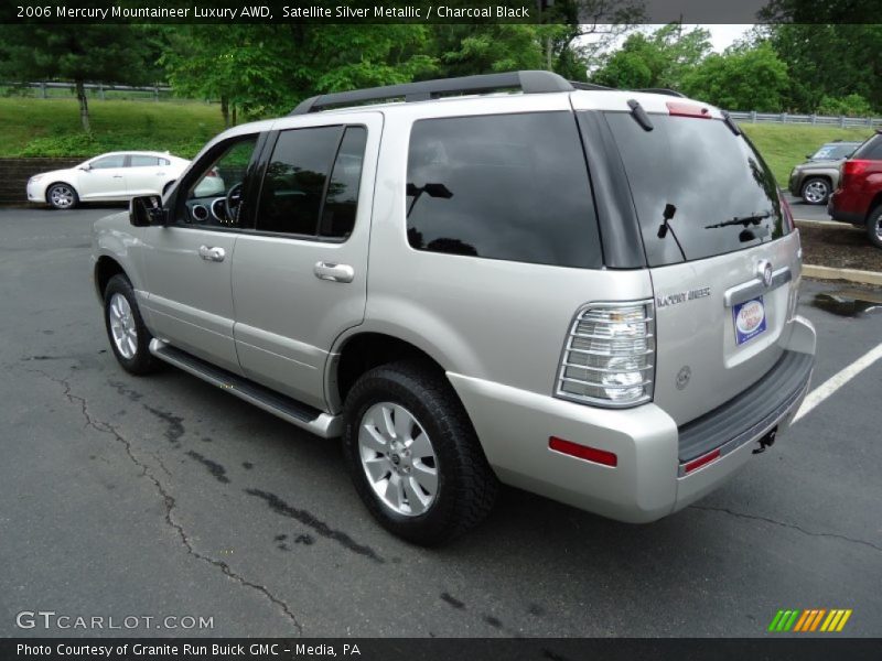 Satellite Silver Metallic / Charcoal Black 2006 Mercury Mountaineer Luxury AWD