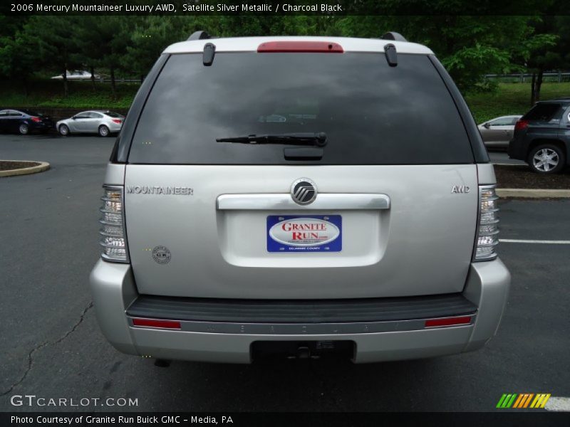 Satellite Silver Metallic / Charcoal Black 2006 Mercury Mountaineer Luxury AWD