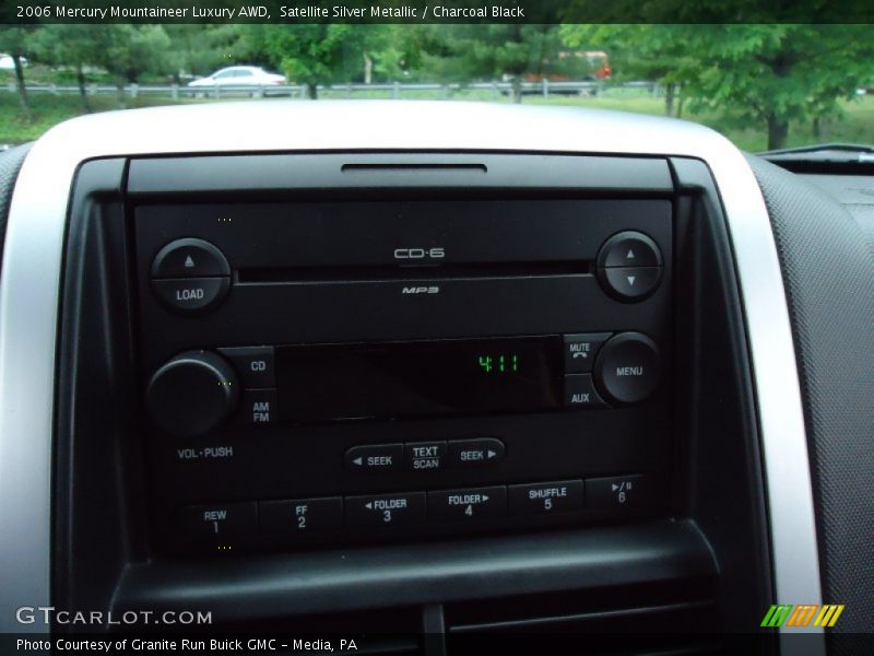 Satellite Silver Metallic / Charcoal Black 2006 Mercury Mountaineer Luxury AWD