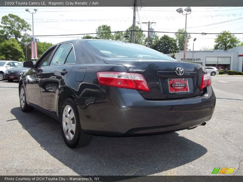 Magnetic Gray Metallic / Ash 2009 Toyota Camry LE