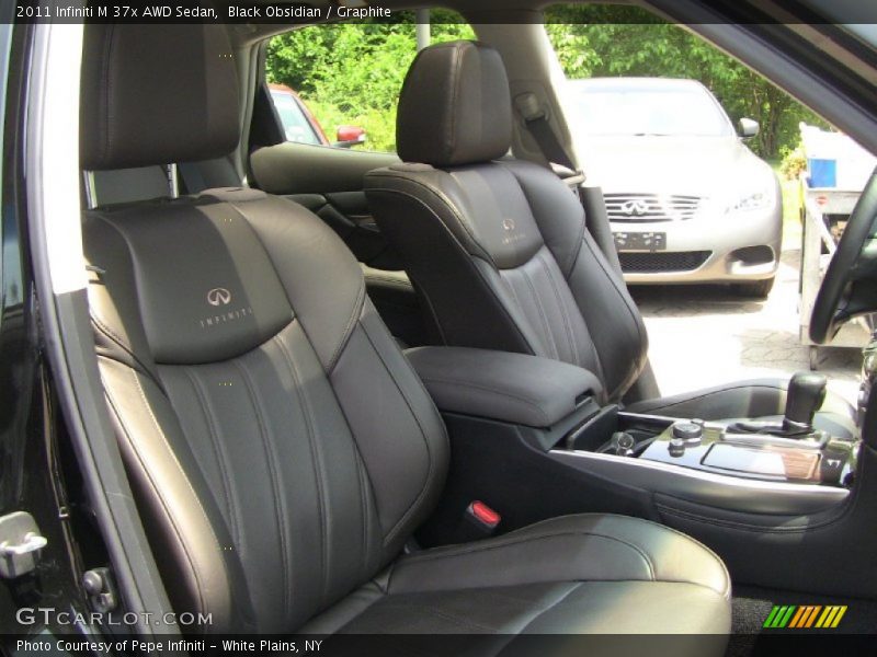  2011 M 37x AWD Sedan Graphite Interior