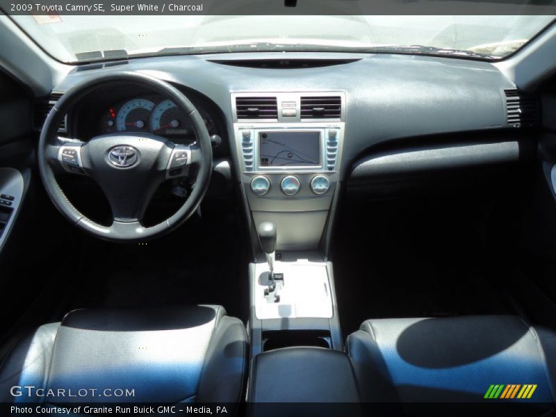 Super White / Charcoal 2009 Toyota Camry SE