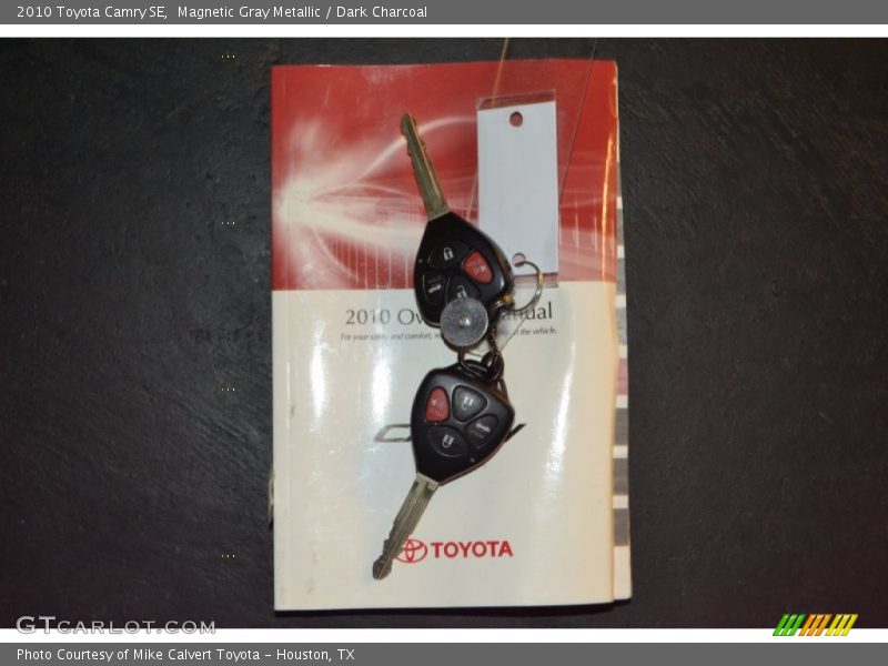 Magnetic Gray Metallic / Dark Charcoal 2010 Toyota Camry SE