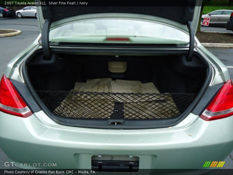 Silver Pine Pearl / Ivory 2007 Toyota Avalon XLS