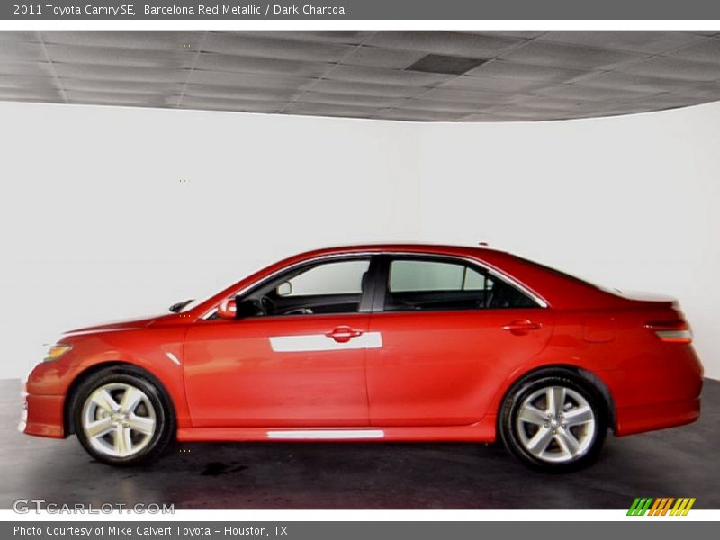 Barcelona Red Metallic / Dark Charcoal 2011 Toyota Camry SE