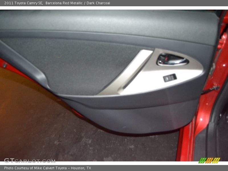 Barcelona Red Metallic / Dark Charcoal 2011 Toyota Camry SE