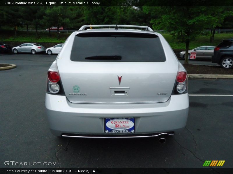 Liquid Platinum Metallic / Ebony 2009 Pontiac Vibe 2.4
