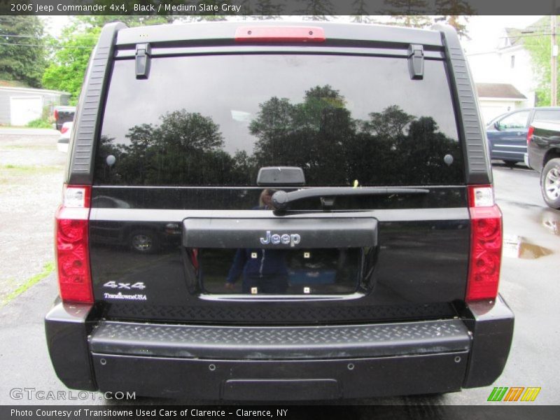 Black / Medium Slate Gray 2006 Jeep Commander 4x4
