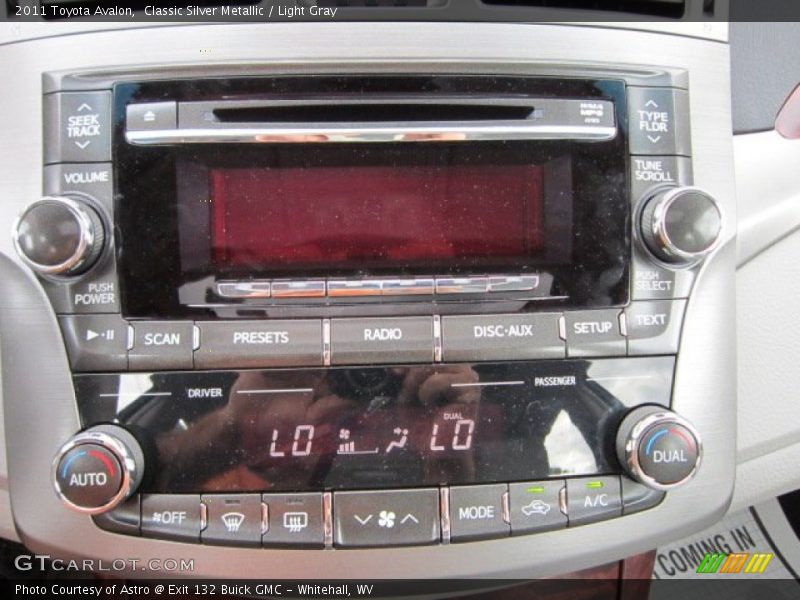 Classic Silver Metallic / Light Gray 2011 Toyota Avalon