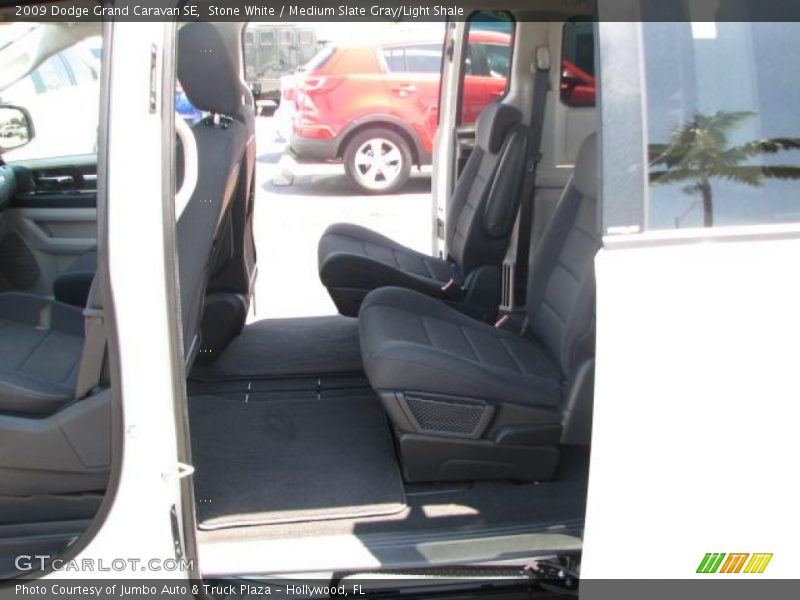 Stone White / Medium Slate Gray/Light Shale 2009 Dodge Grand Caravan SE