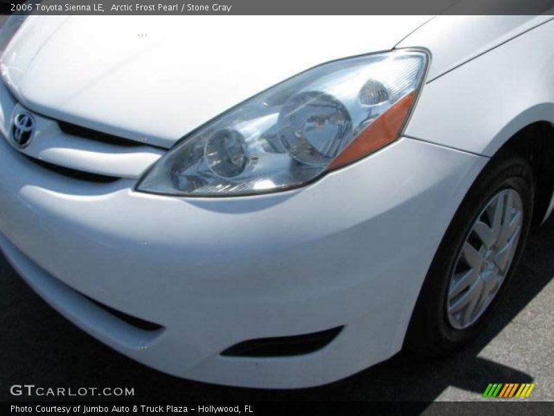 Arctic Frost Pearl / Stone Gray 2006 Toyota Sienna LE