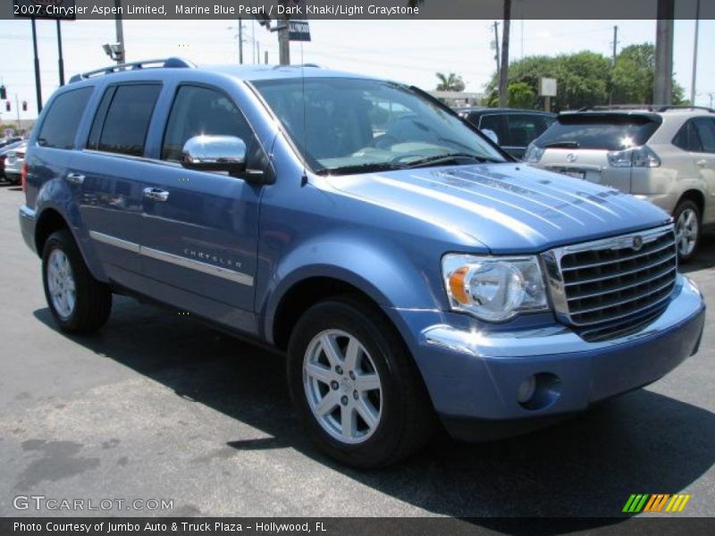 Front 3/4 View of 2007 Aspen Limited