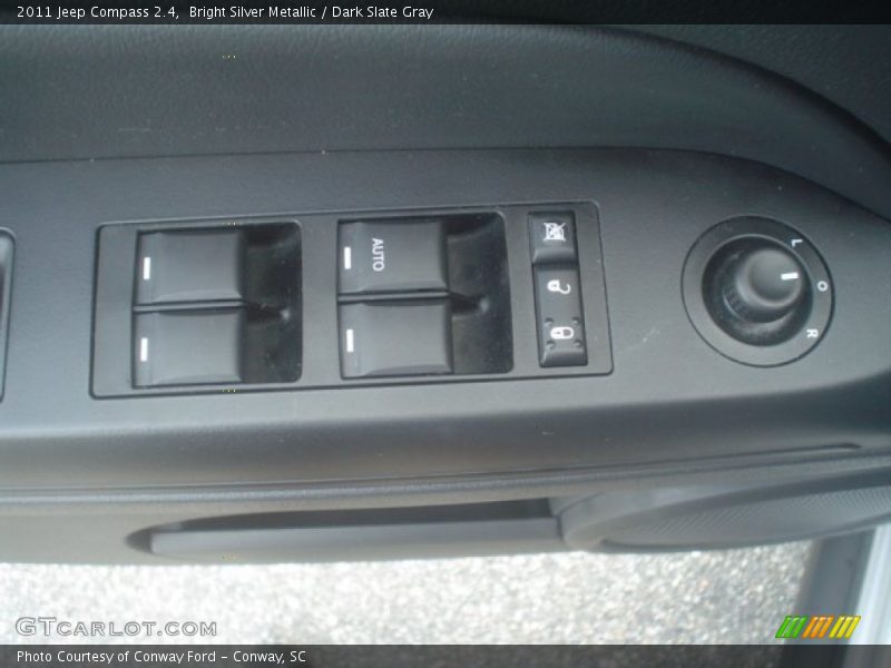 Bright Silver Metallic / Dark Slate Gray 2011 Jeep Compass 2.4