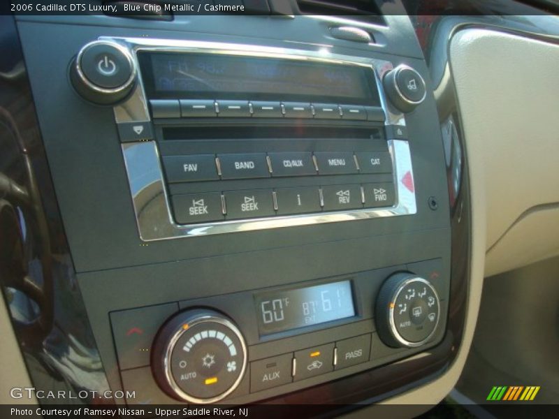 Blue Chip Metallic / Cashmere 2006 Cadillac DTS Luxury