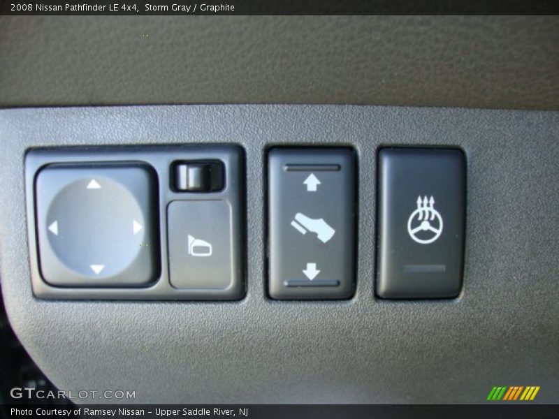Storm Gray / Graphite 2008 Nissan Pathfinder LE 4x4