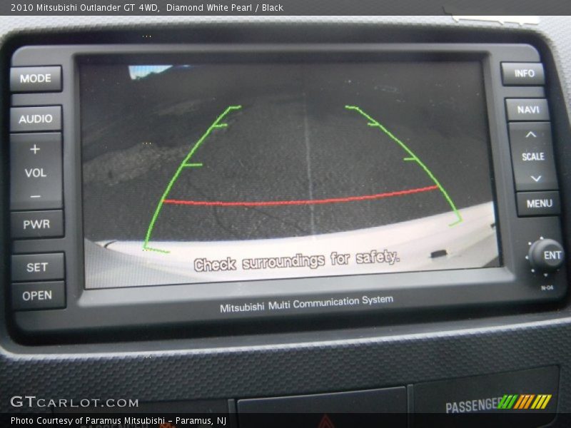 Diamond White Pearl / Black 2010 Mitsubishi Outlander GT 4WD