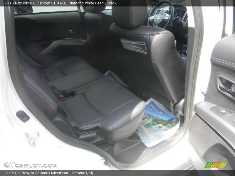 Diamond White Pearl / Black 2010 Mitsubishi Outlander GT 4WD