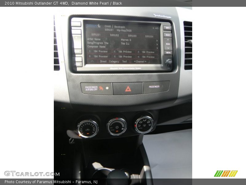 Diamond White Pearl / Black 2010 Mitsubishi Outlander GT 4WD