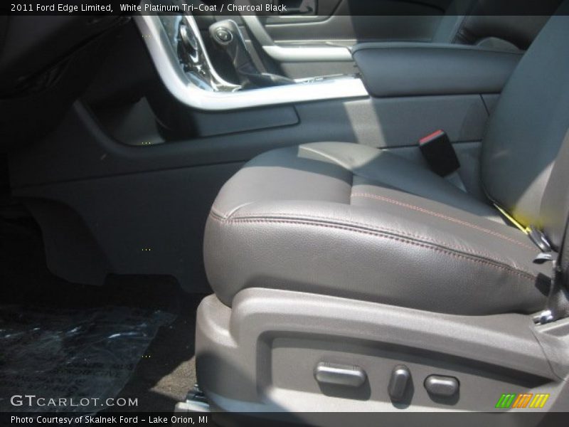 White Platinum Tri-Coat / Charcoal Black 2011 Ford Edge Limited