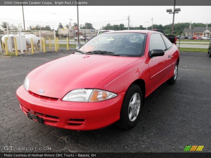 Front 3/4 View of 2000 Cavalier Coupe