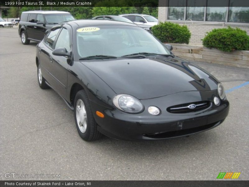 Black / Medium Graphite 1999 Ford Taurus SE