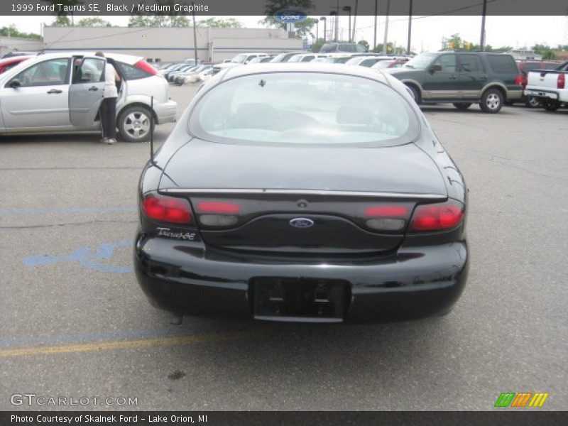 Black / Medium Graphite 1999 Ford Taurus SE